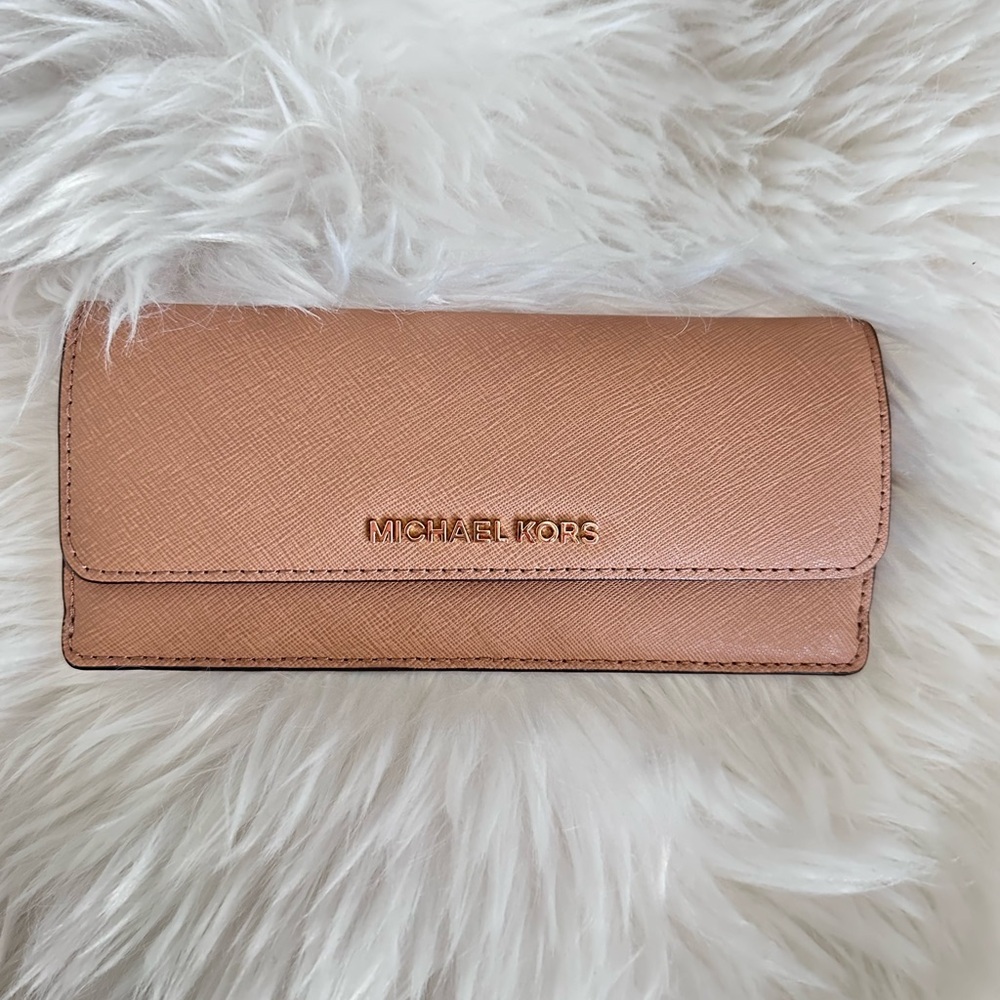 Michael Kors Blush Pink Wallet